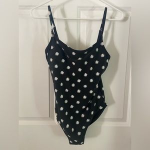 Medium Old Navy black daisy one piece swimsuit